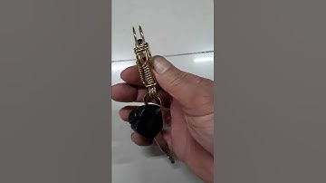 Móc khóa uốn thủ công mỹ nghệ cao cấp