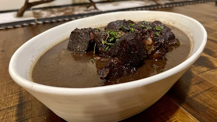 Rustic and Delicious Tuscan Beef Stew. (Peposo) Made with red wine and black pepper