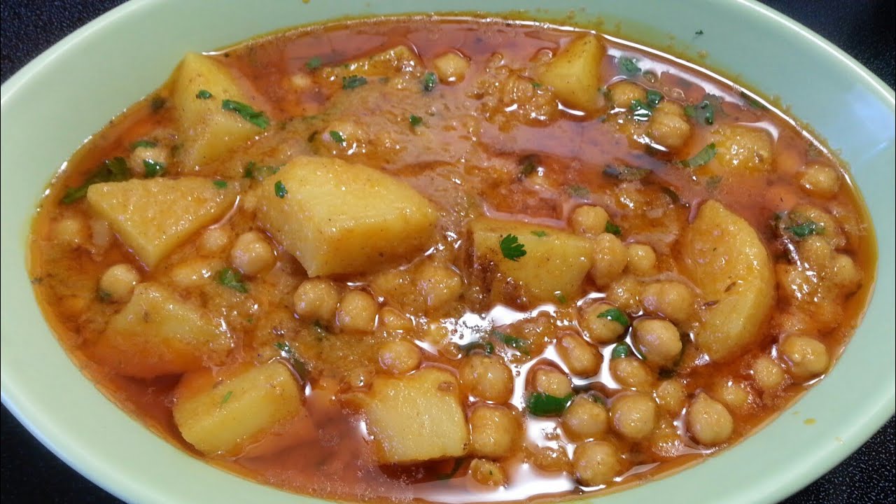Aloo Safaid Chana Salan Sabzi Aaloo Cholay Ka Salan Aaloo Aur Cholay In aloo-safaid-chana-salan-sabzi-aaloo-cholay-ka-salan-aaloo-aur-cholay-in