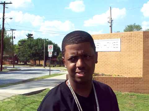Double A TV: Aaron DeJuan in Bowen Homes Projects (Core DJ Retreat)