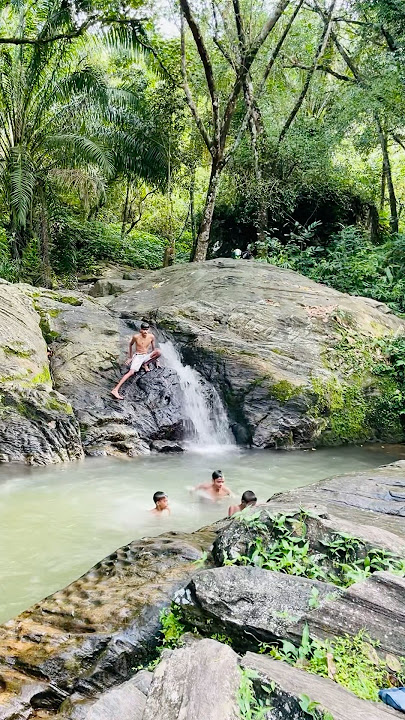 Anda Dola in Horana - ආදා දොළ #swimming #nature #travel #water #srilanka #touristattraction 🥰❤️