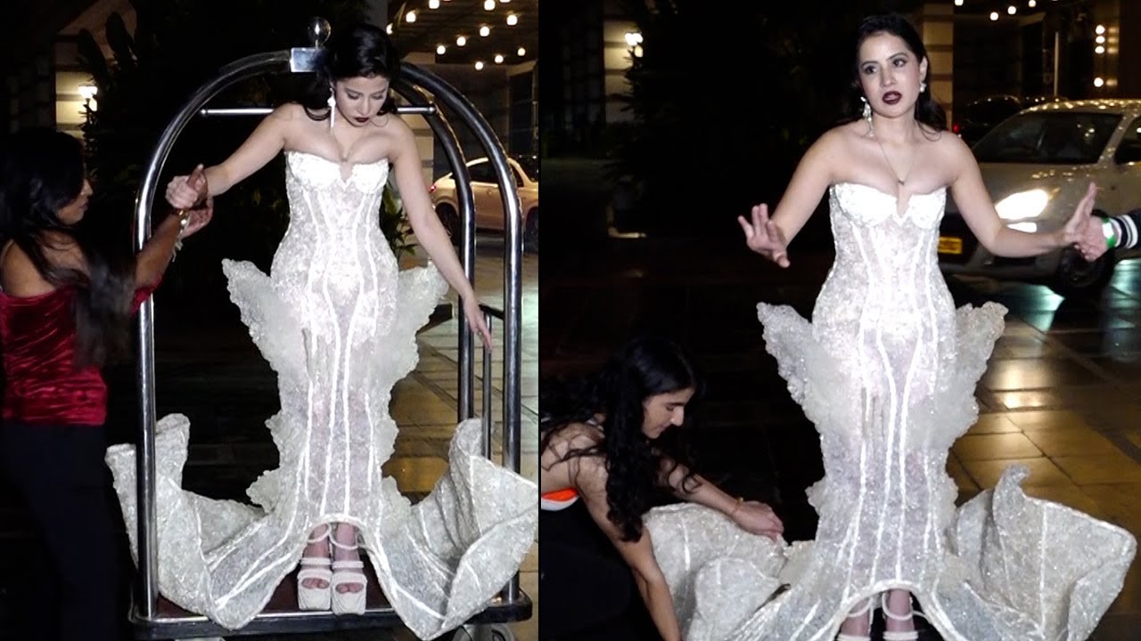 Urfi Javed Has An Oops Moment 😯 Spotted For Solitario X Warner Bros Event | MS shorts