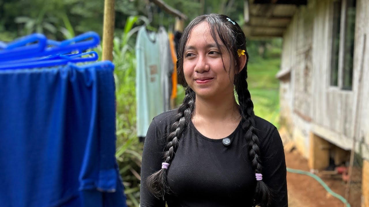 CANTIKNYA LUAR BIASA! PESONA GADIS DESA PULANG NYUCI DARI SUNGAI TIDAK SENGAJA DIAJAK MAMPIR KERUMAH