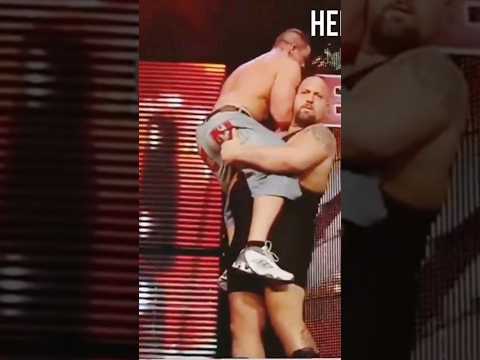 جون سينا محبوب الجماهير ضد بيج شو