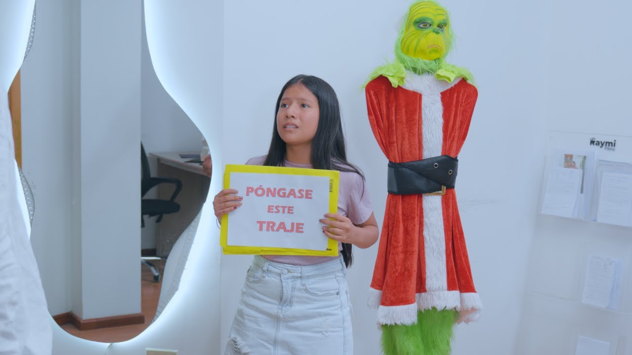 Se vistió de Grinch por petición de su hija, pero descubrió el secreto mejor guardado de su esposa