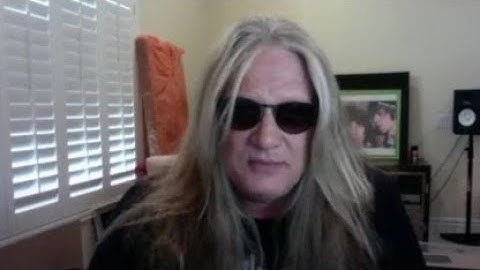 SEBASTIAN BACH KEEPS TALKING ABOUT A SKID ROW REUNION (STARTING TO SOUND LIKE DENNIS DEYOUNG)