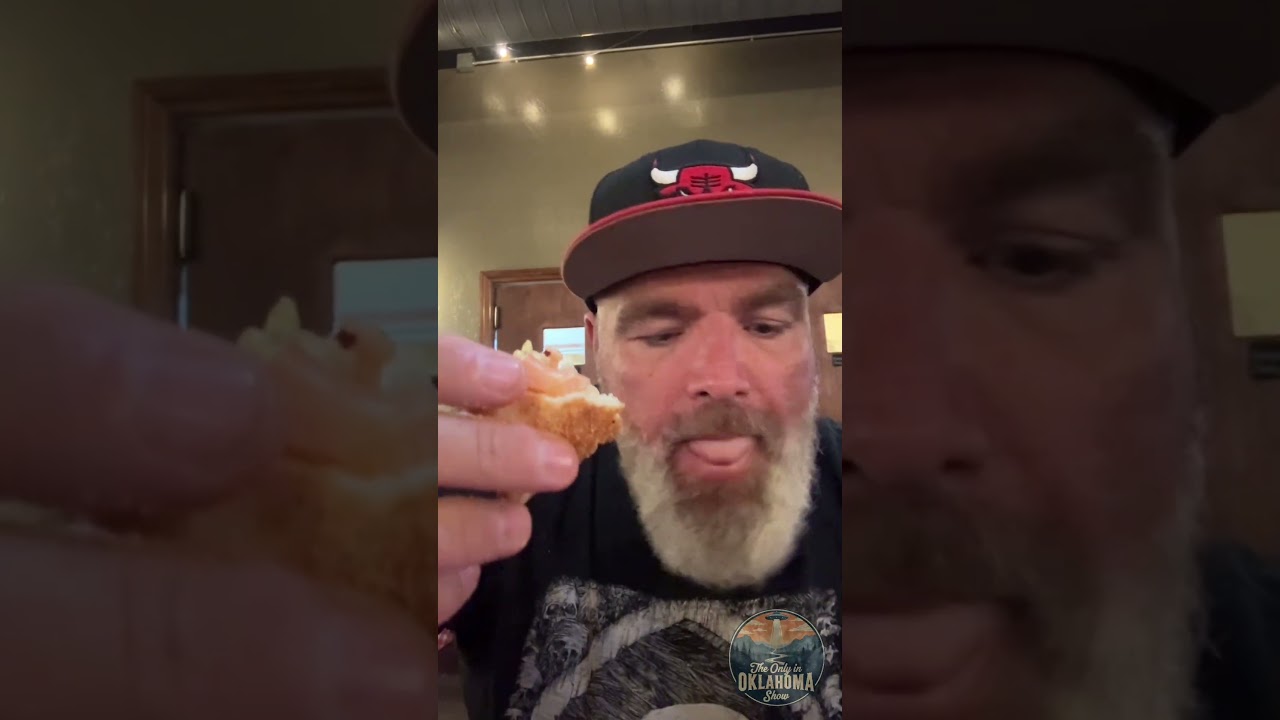 Us poor boys approve of the Po Boy Pizza of the month! Us poor boys approve of the Po Boy Pizza of the month!