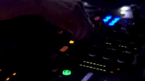 DJ Carol Neumann Live Vocal (feat Darfiny)
