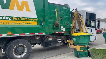 Recycle Truck! WM Econic Heil Python in Action!