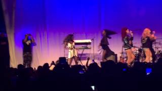 Natalie La Rose Somebody ft. Fifth Harmony at the Beacon Theater in NYC screenshot 4