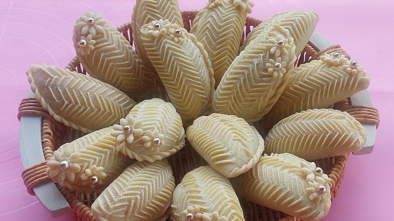 Şəkərbura resepti.Naxışları itməyən ,ovma xəmirdən şəkərbura.