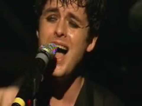 Green Day - Wake Me Up When September Ends [Live @ KROQ Almost Acoustic 2004]