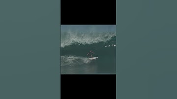 Ivan Florence Pipeline 👌 #wavesoftheworld #surfingwaves