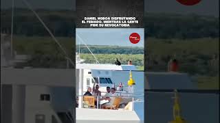 El Presidente Noboa disfruta tranquilamente del Feriado, mientras la gente pide su REVOCATORIA.