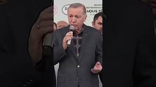 Bay Kemal Yaninda Bi̇ri̇leri̇yle Metroya Bi̇nmi̇ş