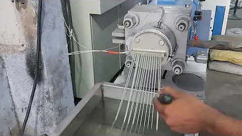 Plastic dana making machine