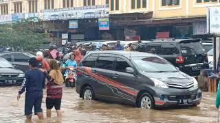 Banjir pasar pamor cibitung dan papan mas tambun bekasih(1)