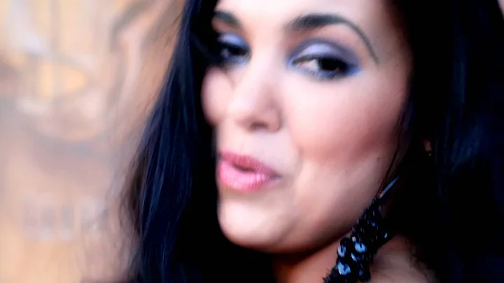 Sarah Rosenberg -  Besa Me