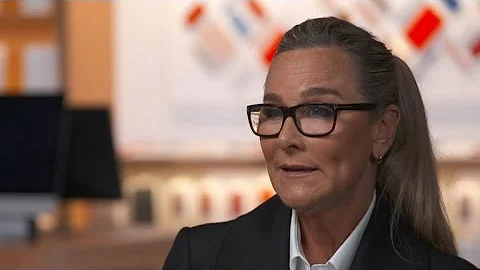 SVP of retail Angela Ahrendts reveals redesigned A...