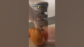 Squeezing that Ruby Red Grapefruit Down to its Citrusy Center and Releasing all that Juice #shorts