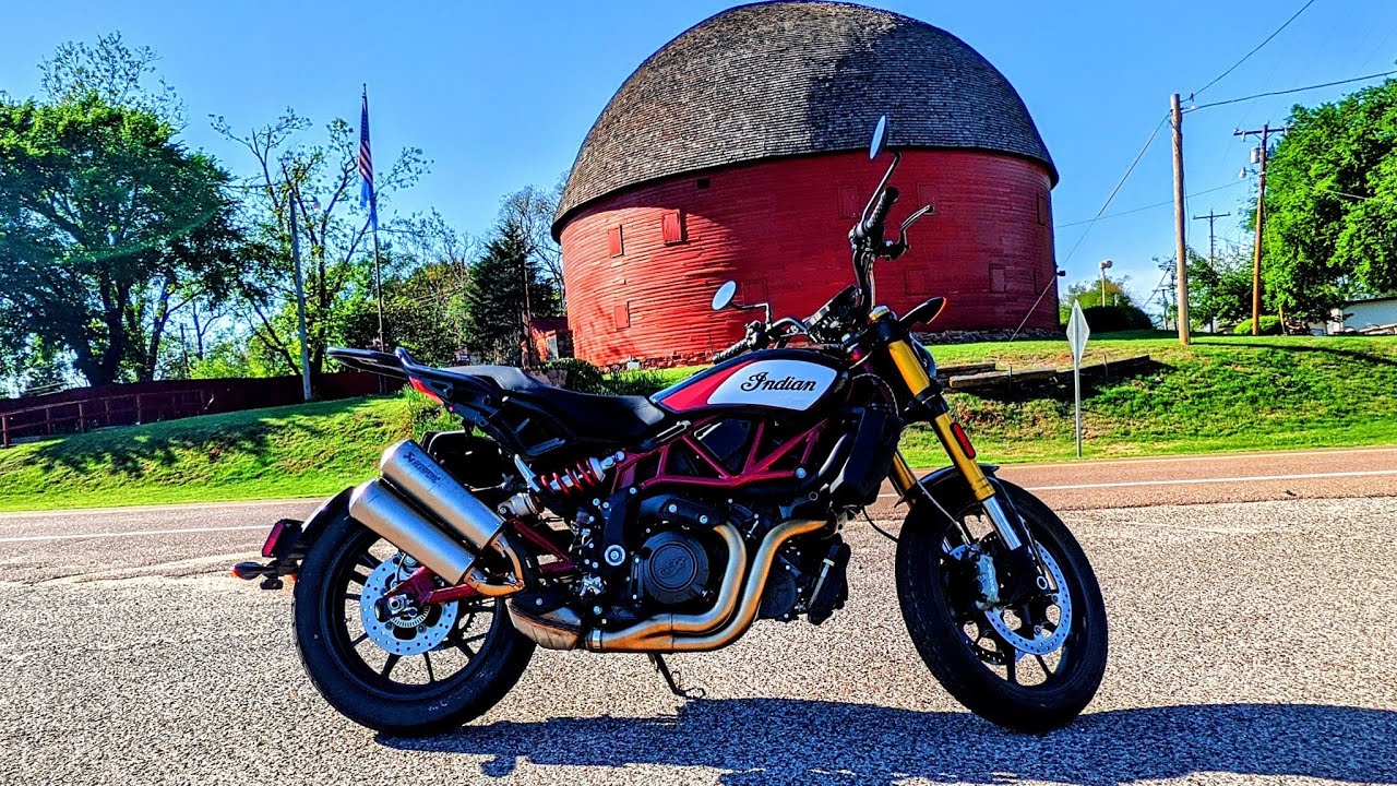 ⁣Week long review of the 2019 Indian FTR 1200S
