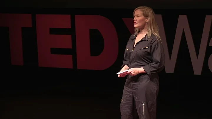 The Female Lens | Jill Greenberg | TEDxWabashColle...