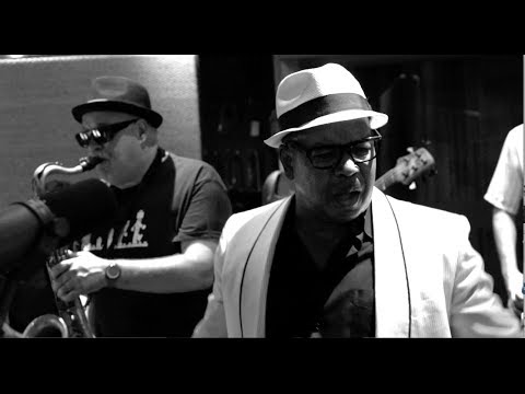 ALLERGY FOR THE U.S. - DEFUNKT FT. JAMES CHANCE &amp; SAX PISTOLS