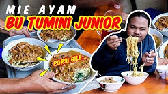 MIE AYAM KUAH KENTAL !!!! CUMAN 7.000 MIE AYAM BU TUMINI JUNIOR !!!! - Durasi: 11.46. 
