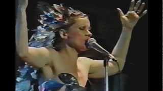 Diane Dufresne (Alys En Cinémascope Live 1981) chords