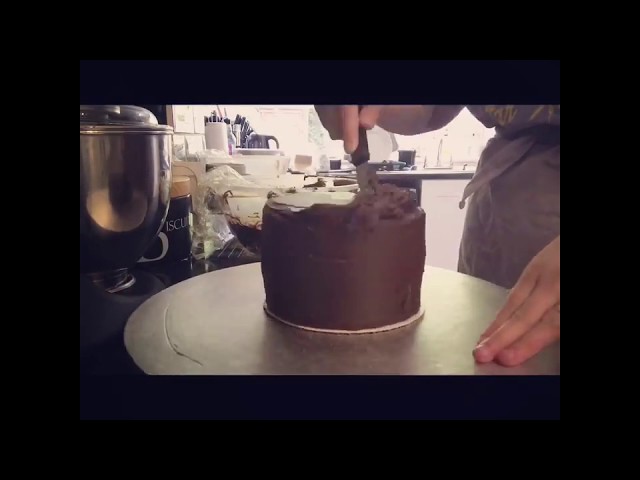 Covering a cake in Ganache Part 2