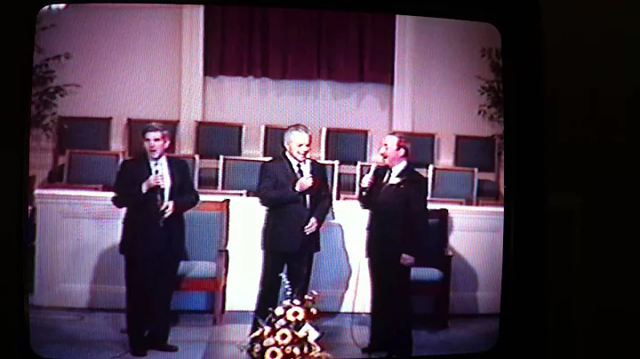 Lloyd Huggins and The Messengers singing The Old C...