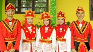 TARIAN MALUKU (TARI ORLAPEI) OLEH KELOMPOK 1