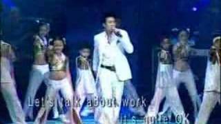 dick lee sings rasa sayang at 2004, 30th anniversary concert