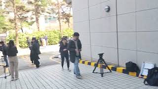 인천지법 앞 취재진과 경찰들..수상한 선관위를 이리 취재하고 수사했으면 나라가 바로 섰겠다!