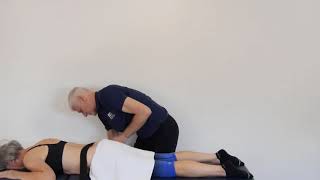 Spinal extension using a combined active / passive technique