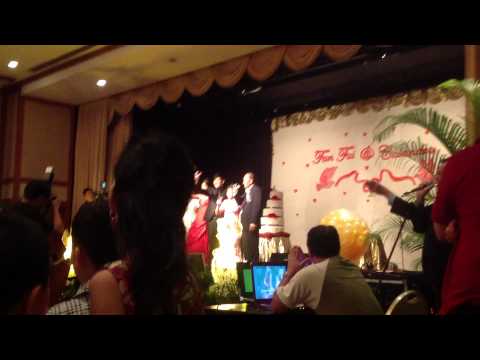 Wedding Balloon Exploder