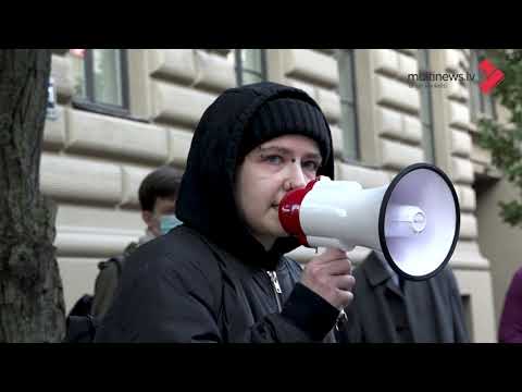 Video: Man Ir Apnicis Baidīties