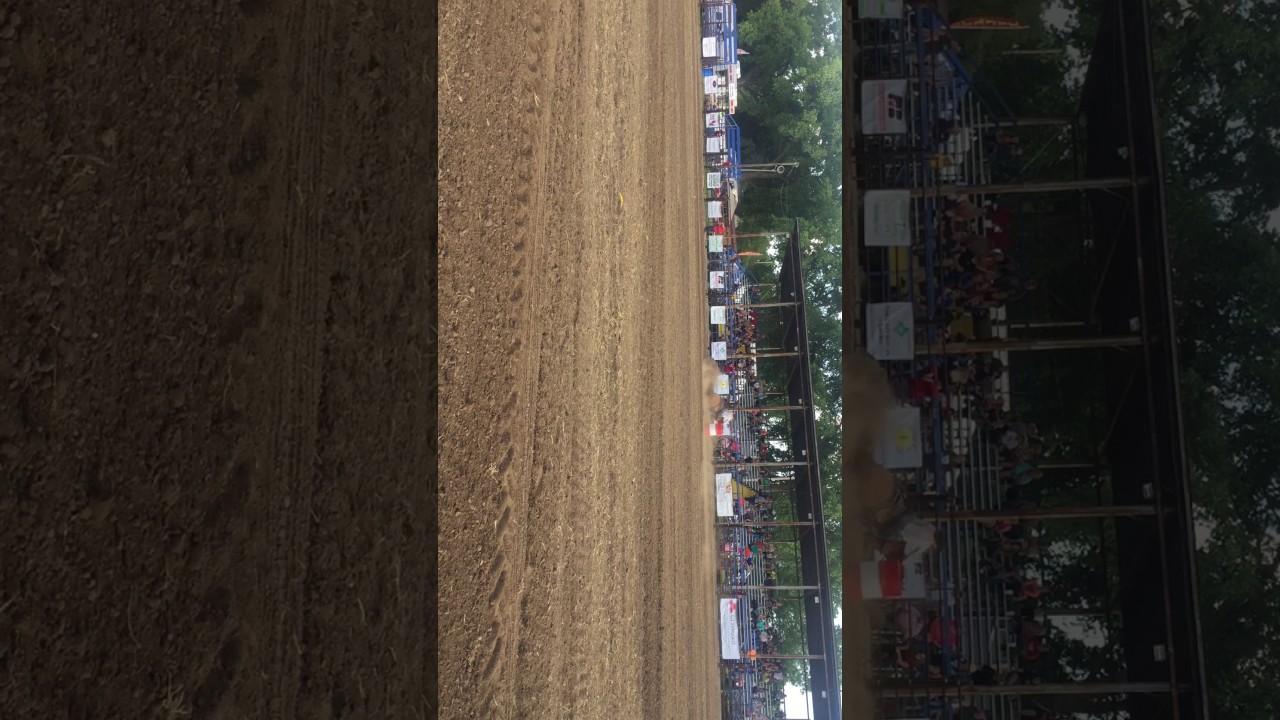 Tessa and Jets Knotty Boy fall at Wapello Iowa Rodeo July 14th, 2017 YouTube