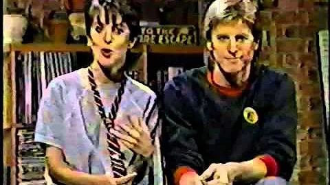 Alan Hunter and Martha Quinn - MTV 1981