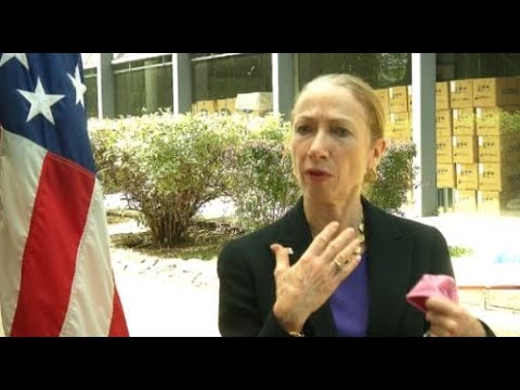 ამერიკის საელჩომ ჯანდაცვის სამინისტროს „პისიარ“ ტესტის ორი აპარატი და 4000 ტესტი გადასცა