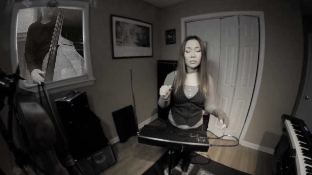 Shueh-li Ong "SarahSaoirse" + "Izeibil 1" w/ Brian Mooney on bass