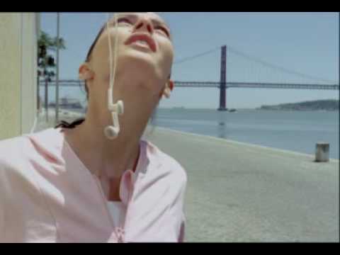 Vodafone commercial made in Portugal, advertising the Nokia 5300 cell phone.