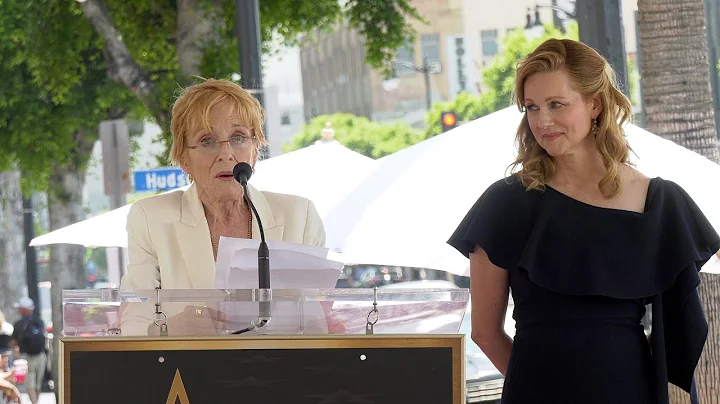 Holland Taylor Speech at Laura Linney Hollywood Wa...