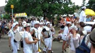 Artscape 2011  Nana Projects Parade