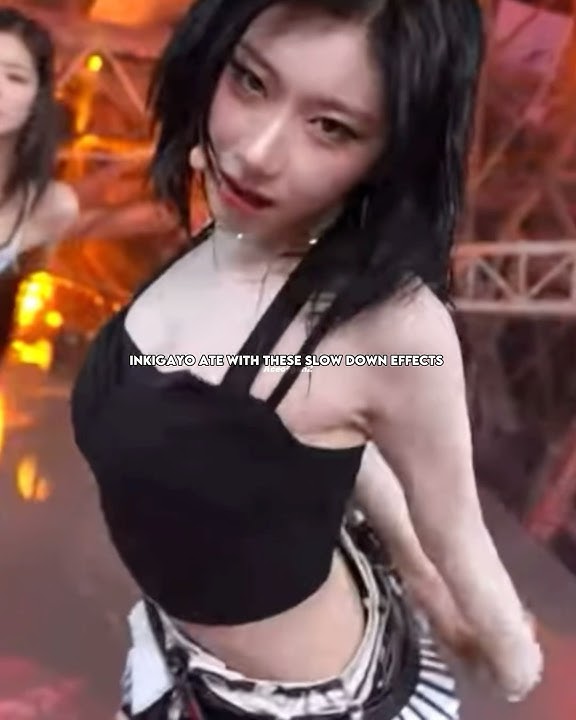 ELITE camera work today #itzy #midzy #chaeryeong #yuna #ryujin #yeji #lia