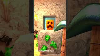 Minecraft Creeper is Weird #Shorts