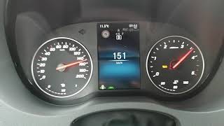 Mercedes Sprinter 319 Acceleration