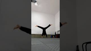 let's Learn trickers cartwheel ?‍️#tricking #basics #cartwheel #gymnastics #tumbling