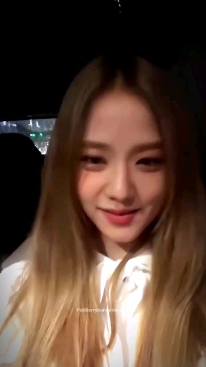 hi-everyone-today-is-rainy-day-jisoo-cute-shorts-kimjisoo