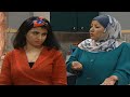 يا هربانة من نصيبك.. شكرية بالمرصاد رح تجيبك 🤣 الشغالة هربانة من زوجها وشكرية قلبت عليها